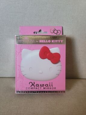Hello Kitty Kawaii Compact Mirror